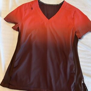 Women’s Gradient V-Neck scrub Top in Red and Brown